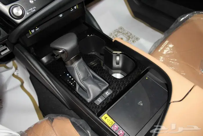 لكزس - ES300 HH هايبرد - 2025 - فل كامل - خليجي 9