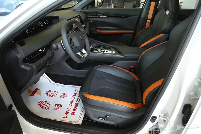 تصميم رياضي أنيق يعكس شخصيتك شانجان UNI-V سبورت 2026 14