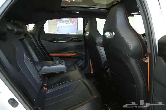 تصميم رياضي أنيق يعكس شخصيتك شانجان UNI-V سبورت 2026 16