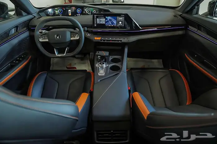 تصميم رياضي أنيق يعكس شخصيتك شانجان UNI-V سبورت 2026 24