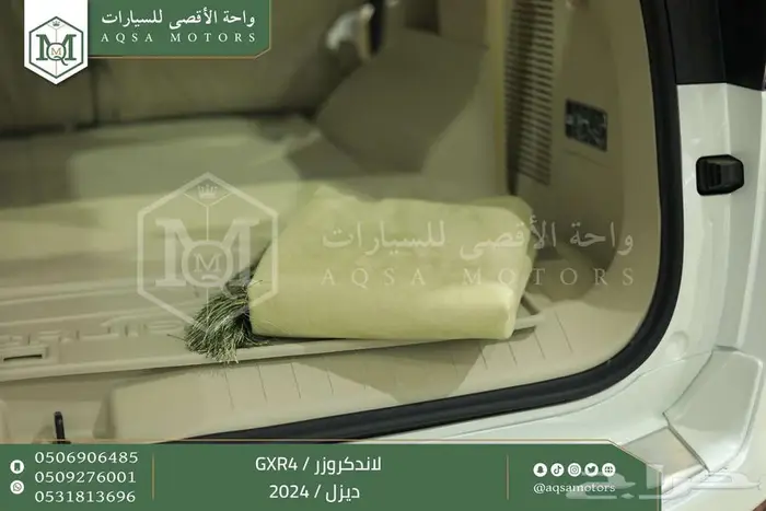 تويوتا لاندكروزر جكسار رقم 4 أبيض ديزل 2024 سعودي خصم خاص 12