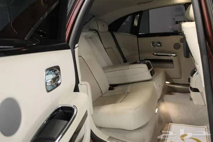 رولز رويس قوست 2013 مخزن 11