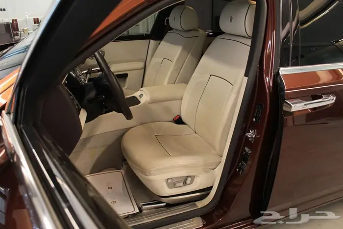 رولز رويس قوست 2013 مخزن 7