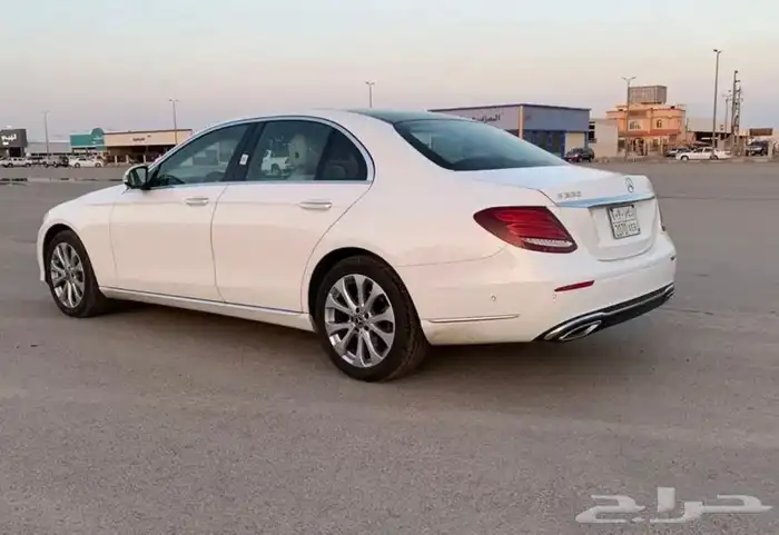 مرسيدس E300 2019 5