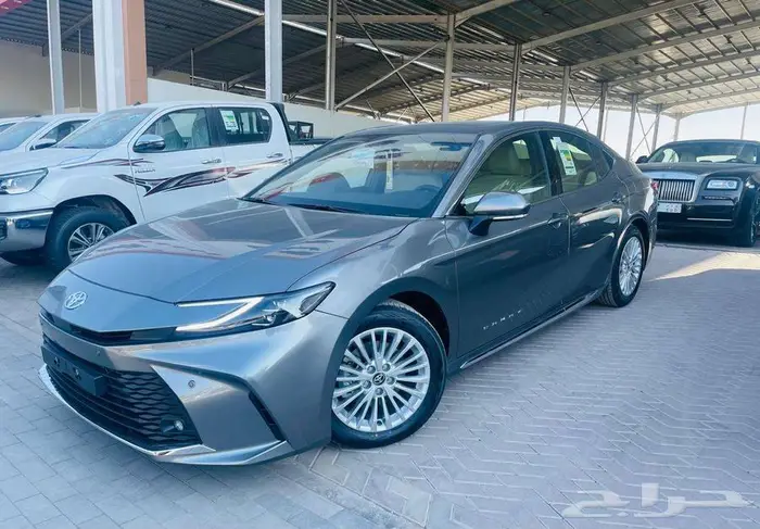 كامري 2025 فئة LE فتحه بنزين-كاش واقساط 1