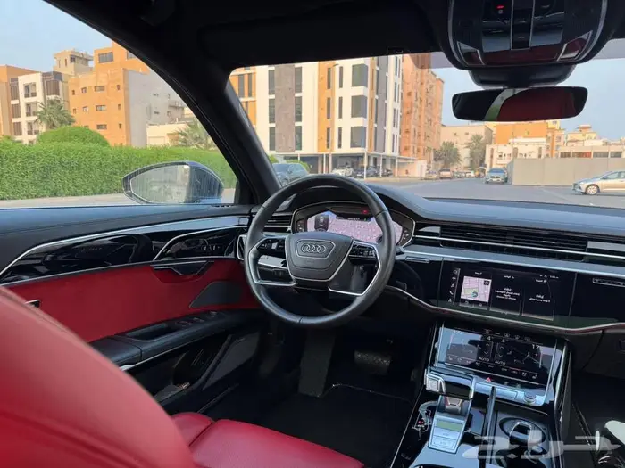أودي A8 L 2023 ممشى قليل 2
