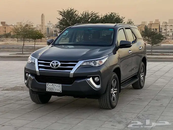تويوتا فورشنر VX1 بنزين 2018 2