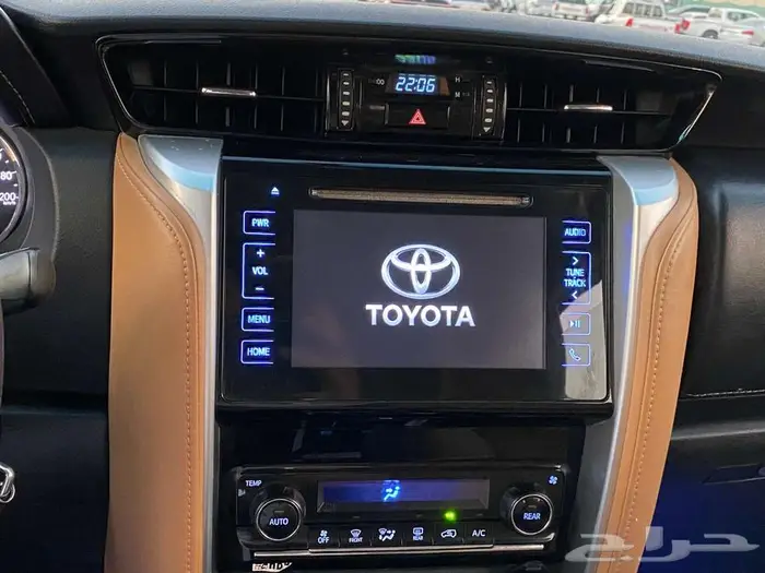 تويوتا فورشنر VX1 بنزين 2018 10