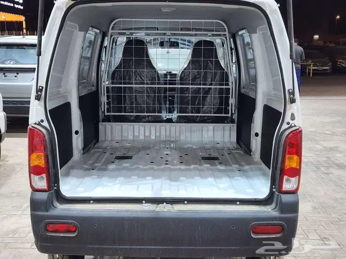 سوزوكى ايكو فان 2026 6