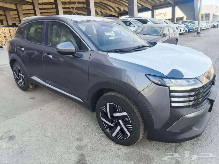 نيسان كيكس ستاندر موديل 2025 سعودي 2