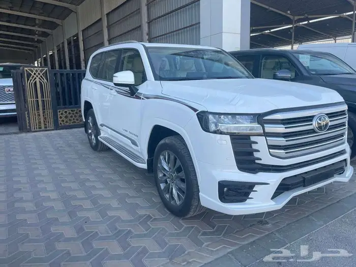 لاندكروزر S جكسار L5 بنزين 2025 - خليجي - ابيض 2