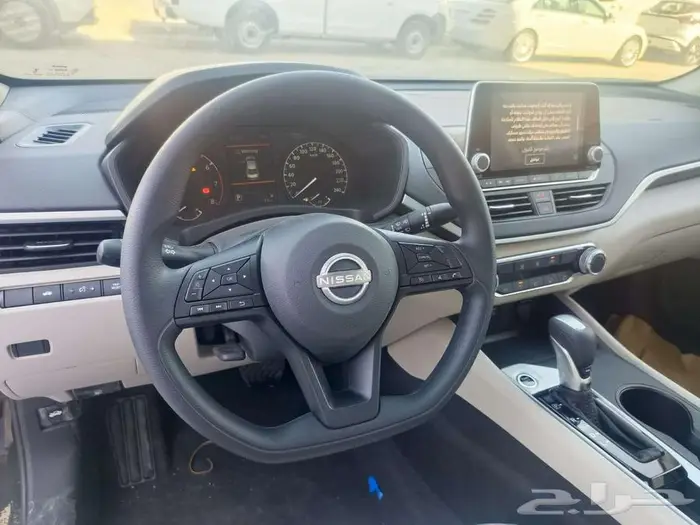 نيسان التيما ستاندر موديل 2025 8