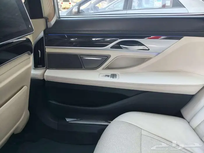 بي إم دبليو 730Li ام كت موديل 2020 7