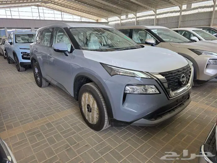 نيسان اكس تريل ستاندر دبل 7 مقاعد موديل 2025 1