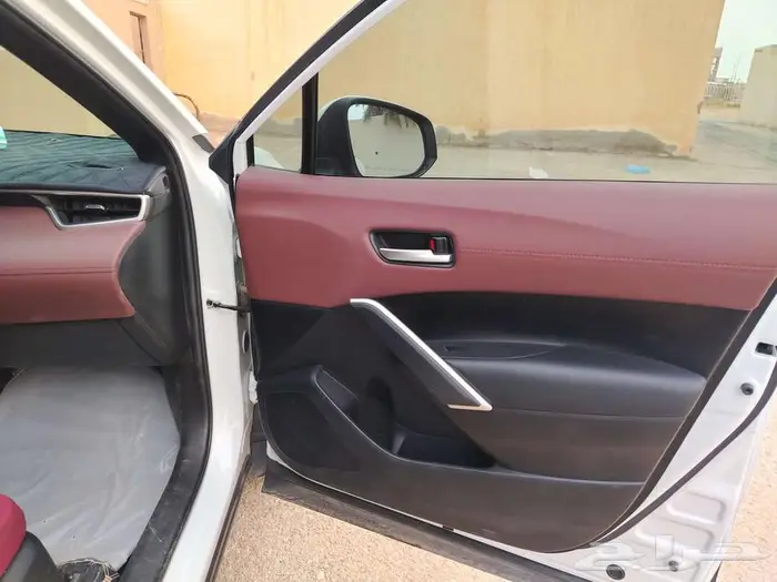 كورولا كروس هايبرد 2024 نص فل للبيع 11