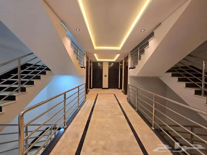 شقة فاخرة ومميزة جدا بتصميم عصري وموقع مميز بالمحمدية 13