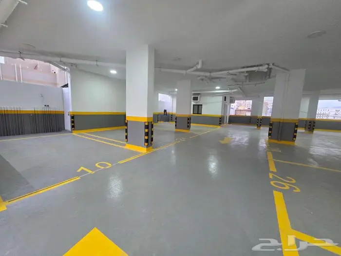 شقة فاخرة ومميزة جدا بتصميم عصري وموقع مميز بالمحمدية 9