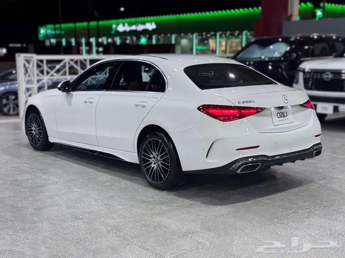 مرسيدس بنز C200 L موديل 2025 جديد 3