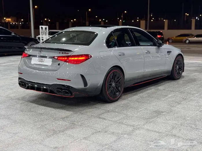 مرسيدس بنز C63 موديل 2024 جديد 3