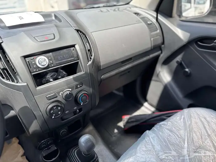 ايسوزو ديماكس غمارة 2026 بدون دبل زجاج (كهرب-عادي) 13