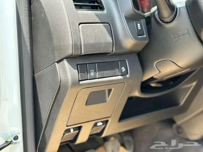 ايسوزو ديماكس غمارة 2026 بدون دبل زجاج (كهرب-عادي) 9