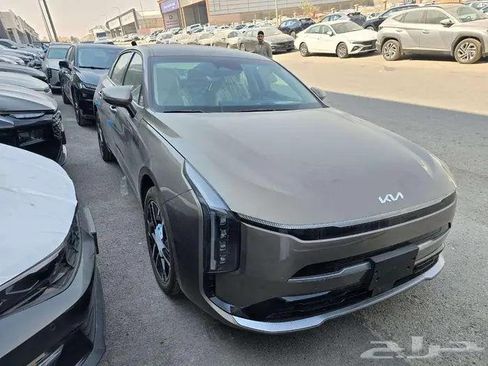 كيا كي 8 ستاندر 3.5لتر موديل 2026 سعودي 1