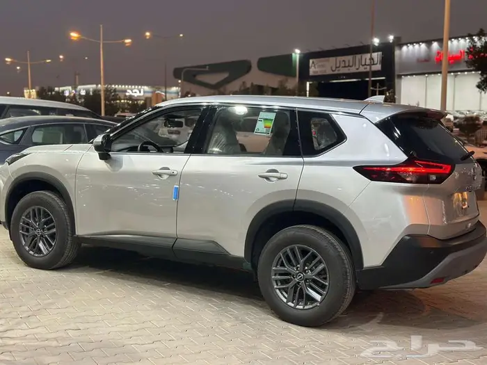 نيسان اكستريل ستاندر بدون دبل 5 مقاعد 2026 10