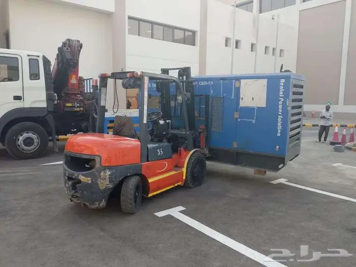 رافعة شوكية فوركلفت للايجار جده 0