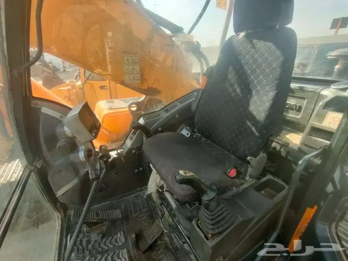 بوكلين حفار Hyundaiموديل Roblex480LC-9T للبيع مجهز شاكوش 16