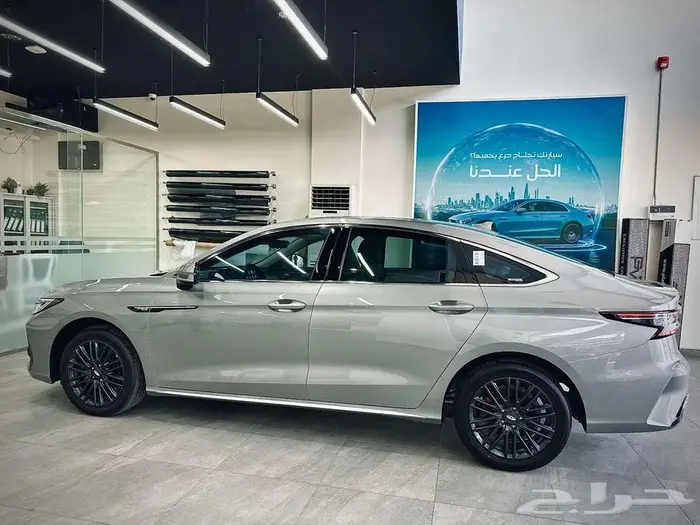 شيري اريزو 8 2025 أنيقة من بعيد ذكية من قريب فخامة 6