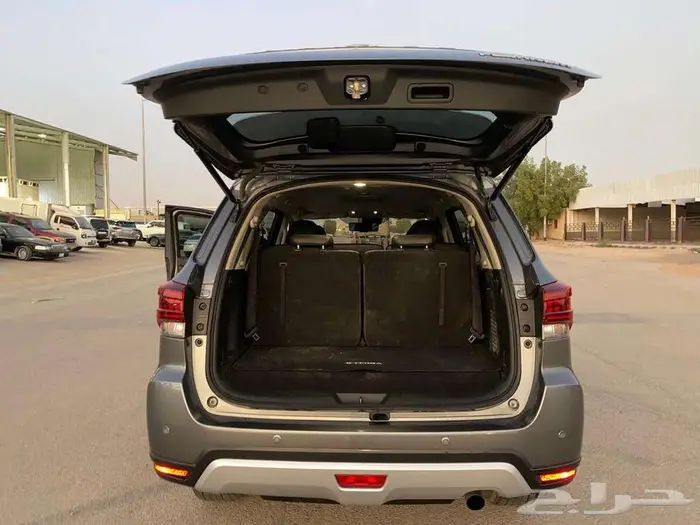 نيسان اكستيرا 2023 بلاتينيوم دبل 8