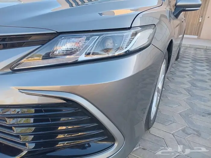 كامري 2023 مخزن تيتانيوم ستاندر مطور عداد 13 الف وكالة 18