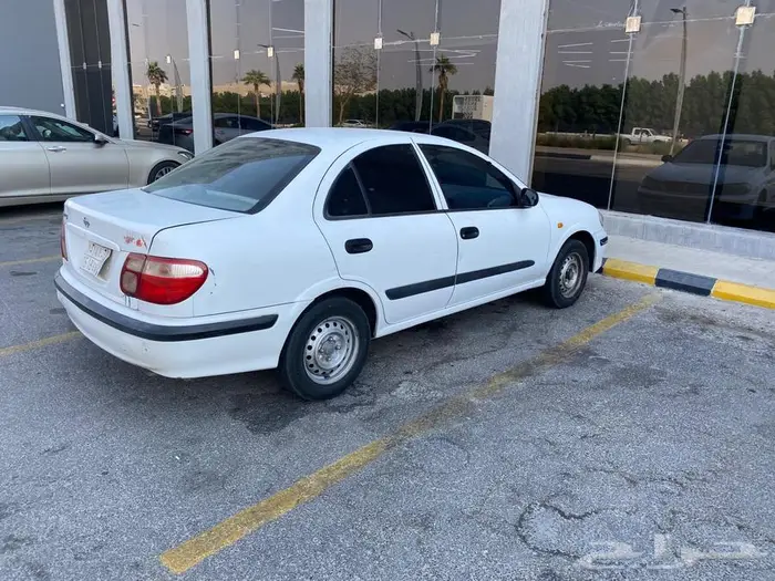 نيسان صني2001 0