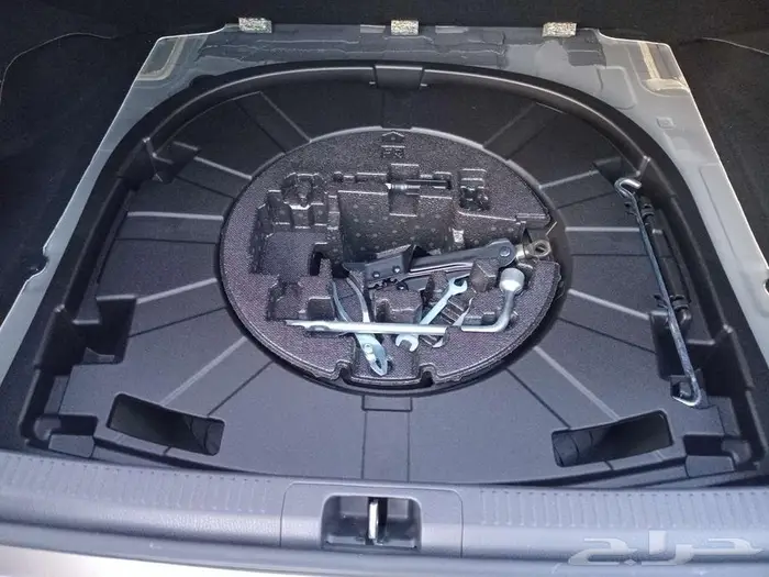 كامري 2023 مخزن تيتانيوم ستاندر مطور عداد 13 الف وكالة 25