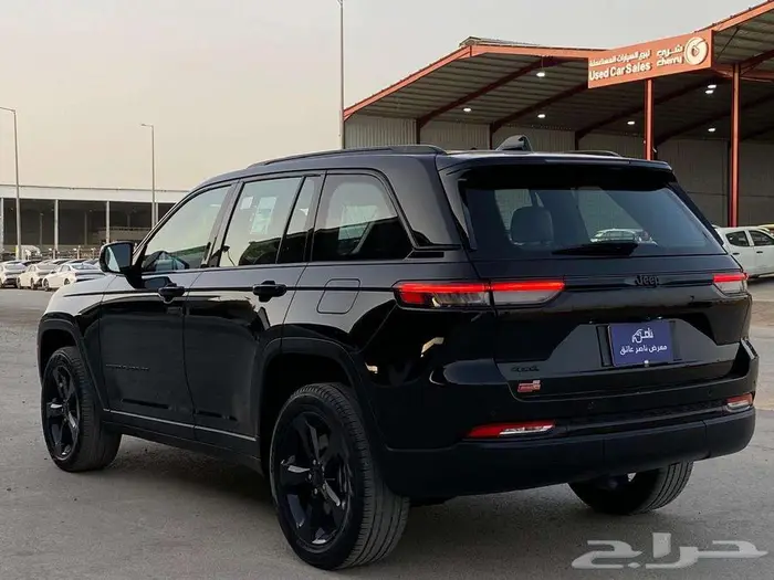 جيب جراند شيروكي لاتيتيود 2023 7