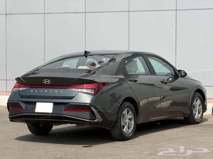 هيونداي النترا مكينة 2.0 موديل 2023 عرض خاص بسعر 55الف 1