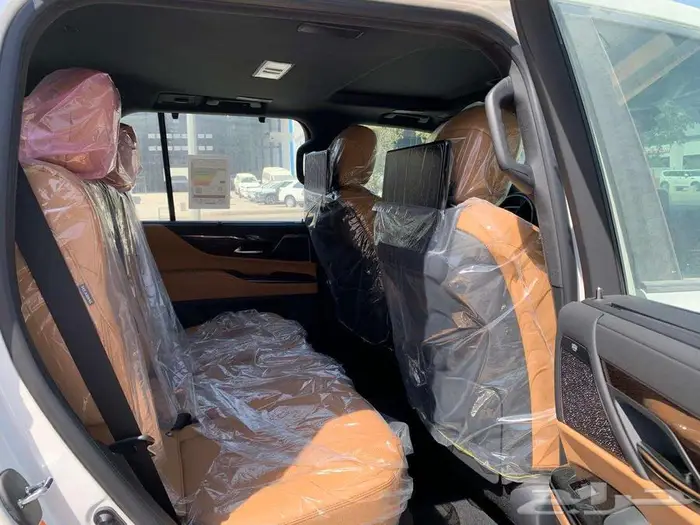 لكزس-LX600 BB -بريمي 2025 13