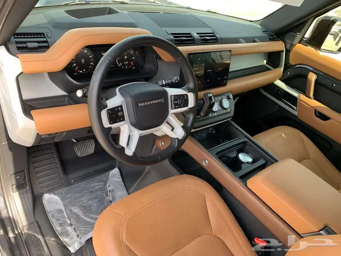 لاندروفر ديفندر 6 سلندر فل كامل 2024 19