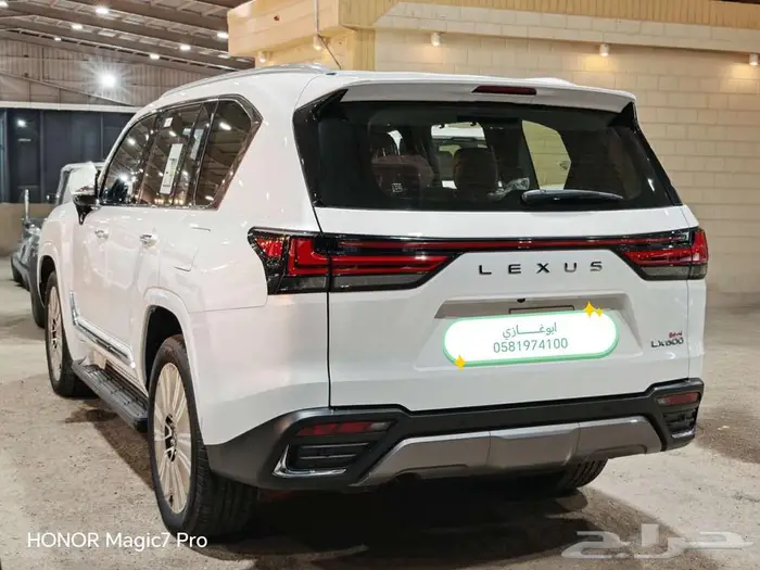 لكزس LX. 600.BBموديل 2024 17