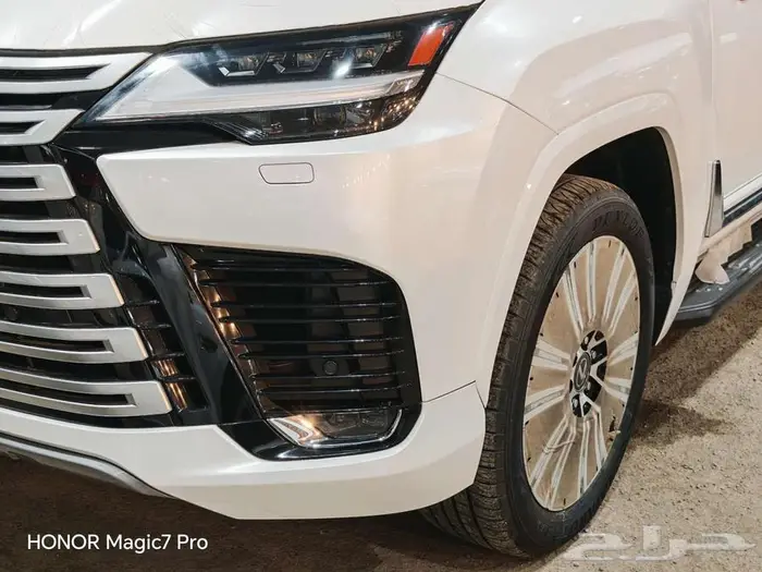 لكزس LX. 600.BBموديل 2024 29