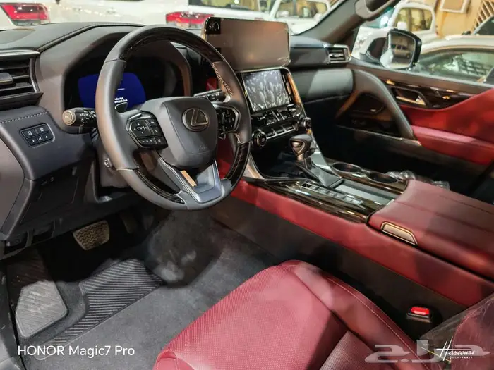 لكزس LX. 600.BBموديل 2024 36