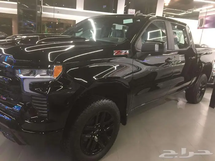 شيفورليه سلفرادو تريل بوس غمارتين 2025 اللون الاسود الملكي 8