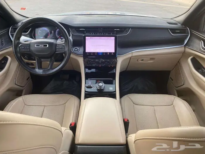 جيب جراند شيروكي 2023 ليمتد 13