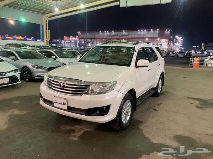 تويوتا فورتشنر موديل 2013 ( بنزين 6 سلندر ) 2