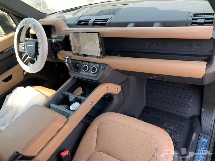 لاندروفر ديفندر 6 سلندر X dynamic HSE 2025 16