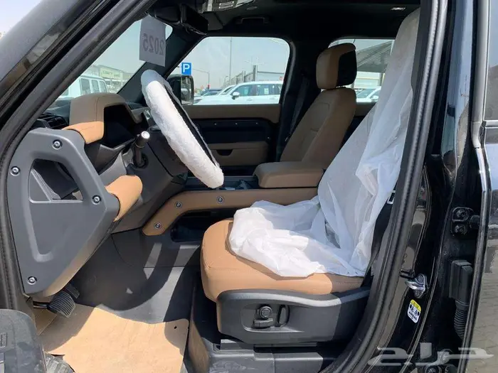 لاندروفر ديفندر 6 سلندر X dynamic HSE 2025 18