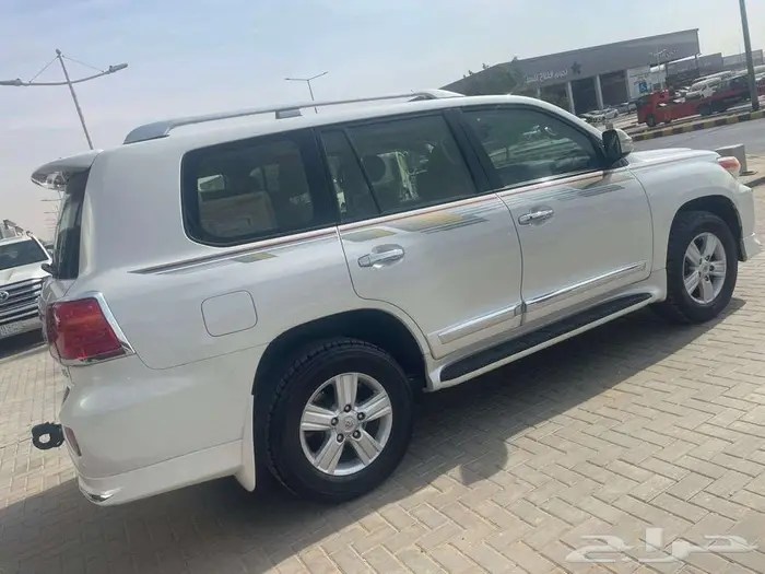 تويوتا لاندكروزر جي اكس ار 2014 فل كامل 8