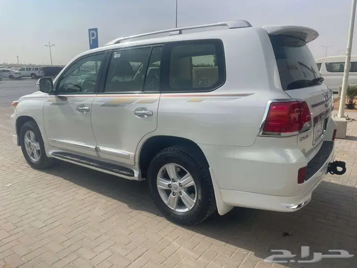 تويوتا لاندكروزر جي اكس ار 2014 فل كامل 5