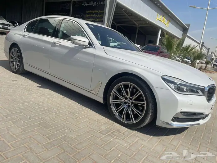 جنسس G80 2023 10