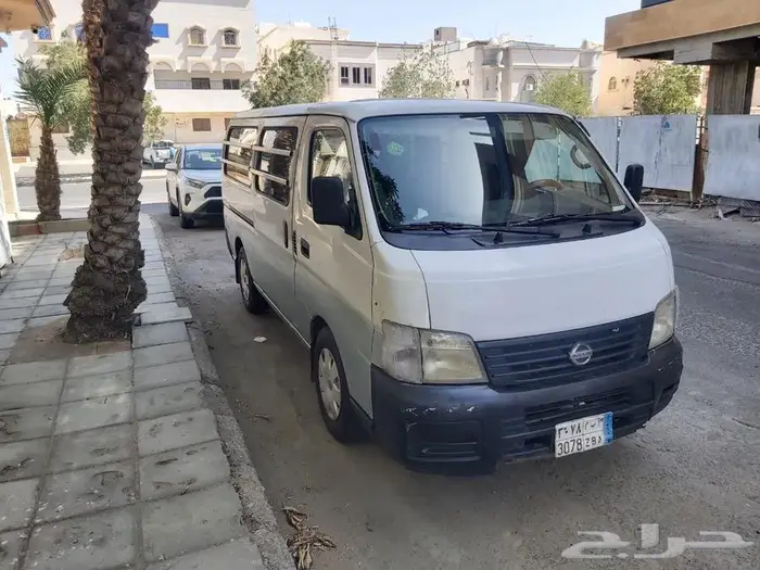 باص نيسان للإيجار الشهري والسنوي 3